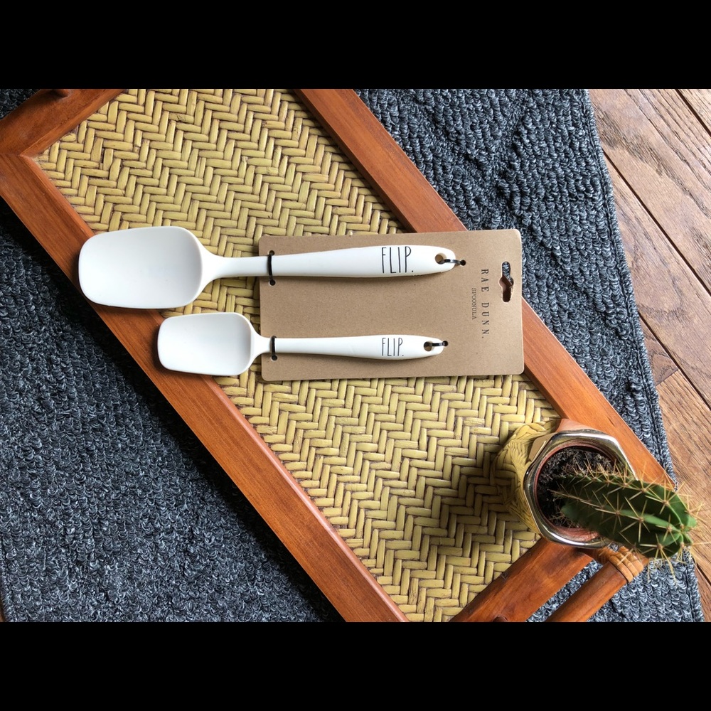 NWT Rae Dunn Flip Spoonula Set